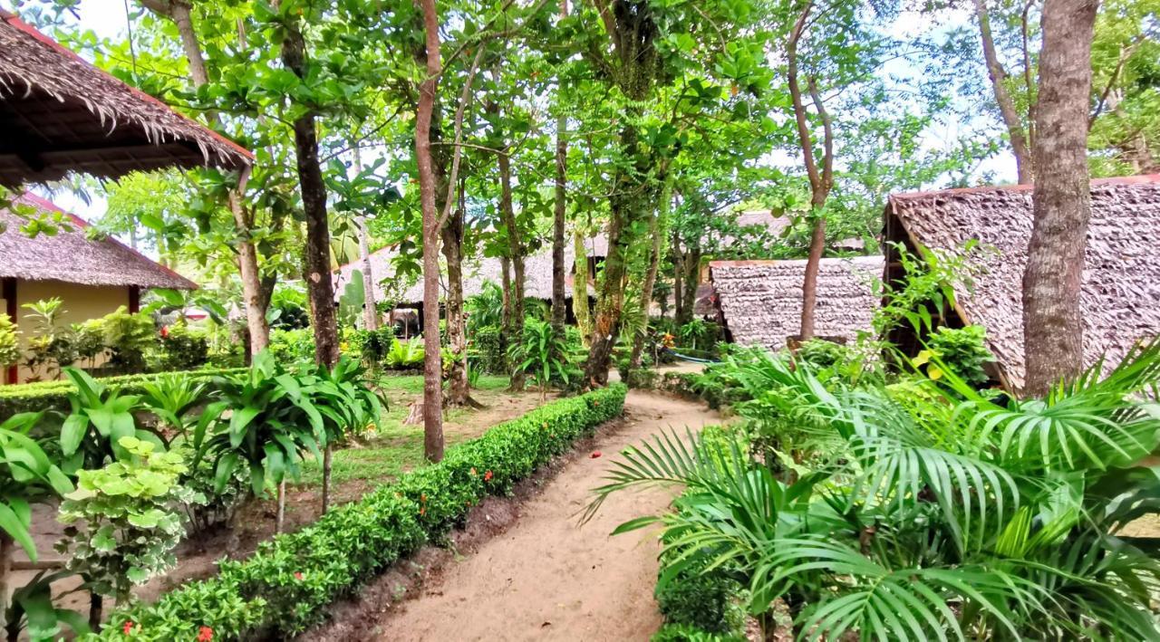 Sulu Sunset Beach Resort Nauhang Dış mekan fotoğraf