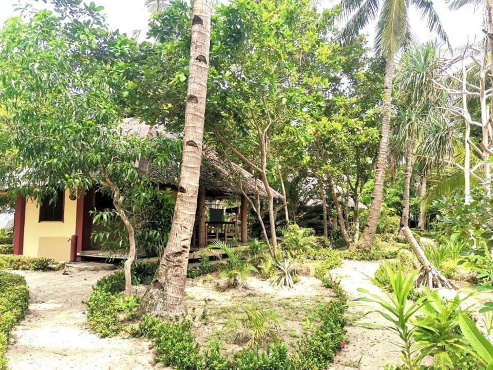 Sulu Sunset Beach Resort Nauhang Dış mekan fotoğraf