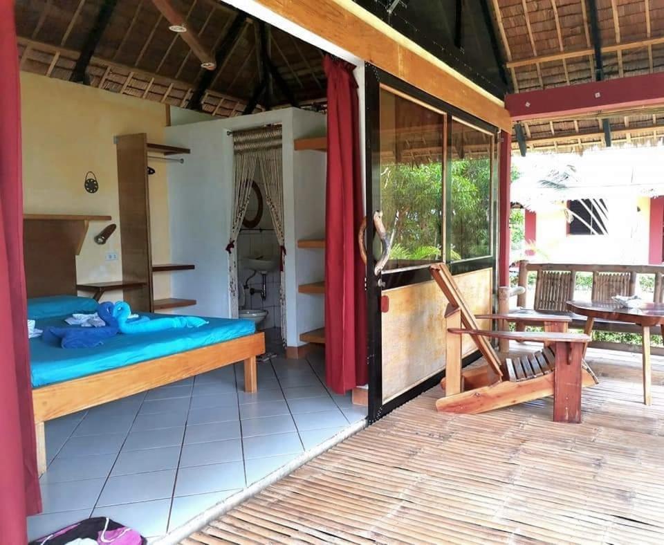 Sulu Sunset Beach Resort Nauhang Dış mekan fotoğraf