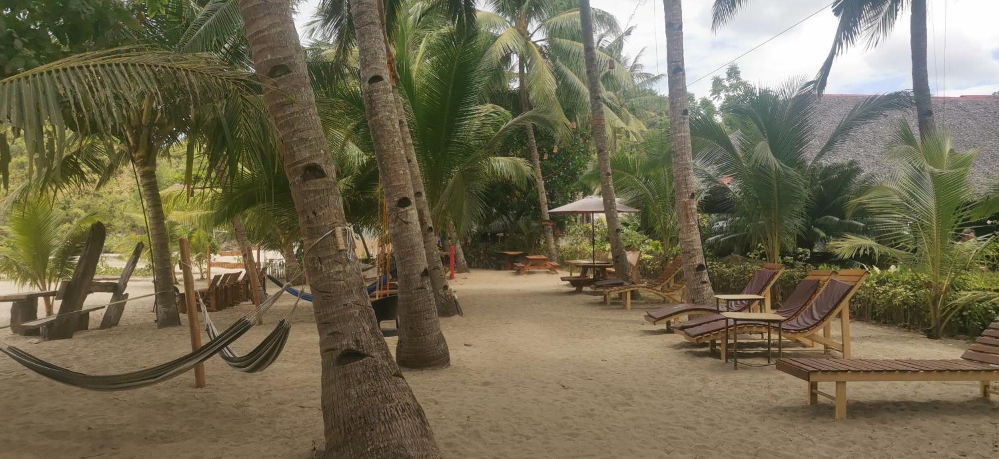 Sulu Sunset Beach Resort Nauhang Dış mekan fotoğraf